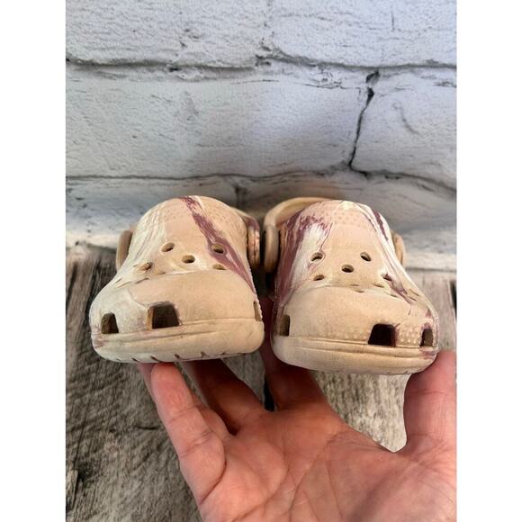 CROCS Unisex Toddler Baya Marbled Clogs / Size: C6 - Picture 8 of 9
